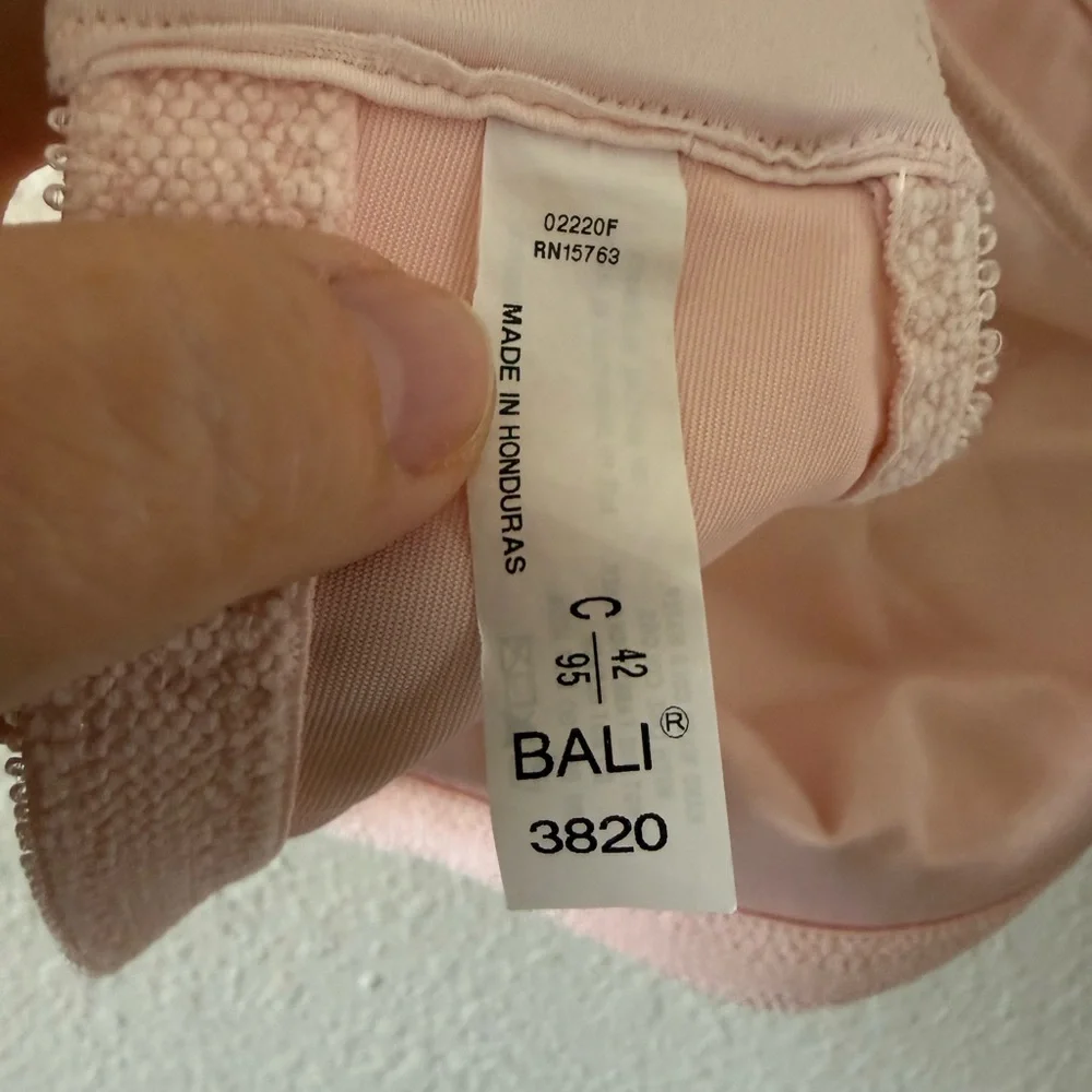 Bali Women’s Double Support WireFree Bra Size 42C Style #3820 Pale Pink Stretch - Picture 6 of 6